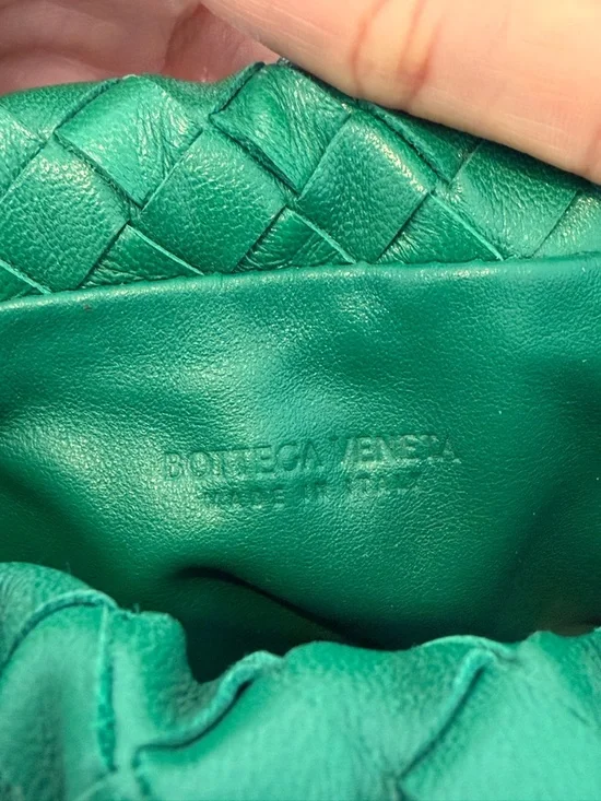 BOTTEGA VENETA The Mini Bulb in green Intrecciato - Picture 5 of 11